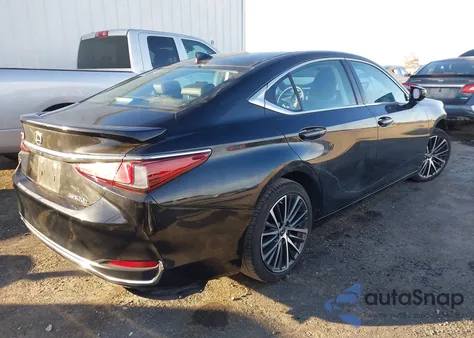 2024 Lexus Es 300H z USA, uszkodzony, nr VIN 58ADA1C18RU042788